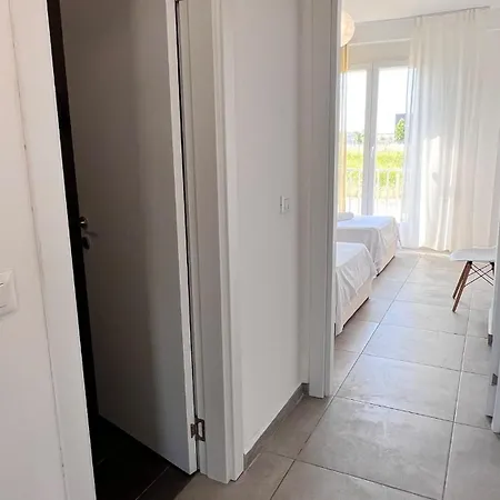 Peaceful Two-bedroom Retreat * Dıraç