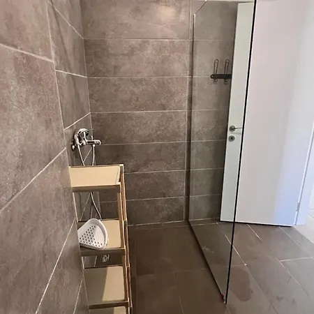 Daire Peaceful Two-bedroom Retreat